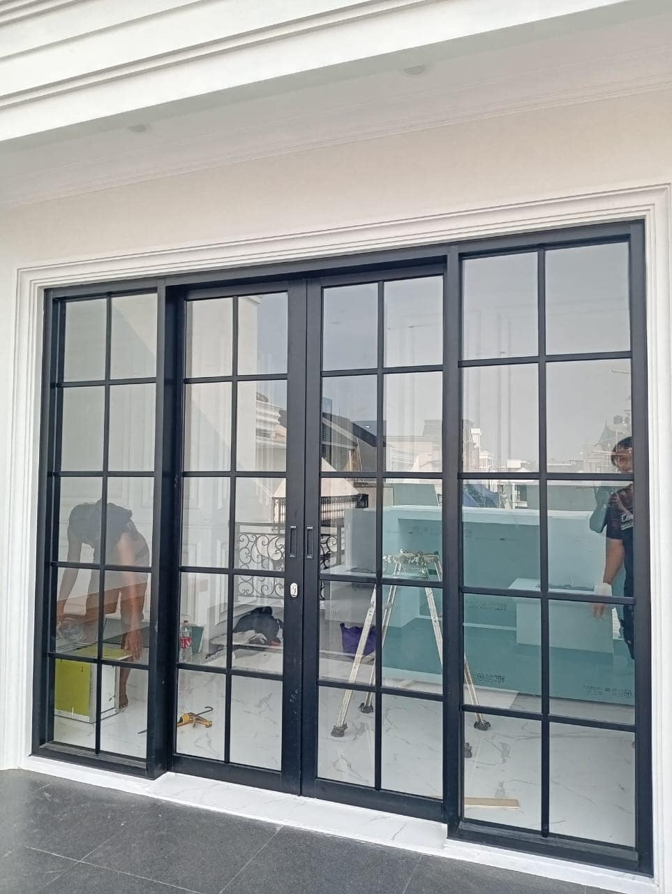 Pintu Sliding Ornamen